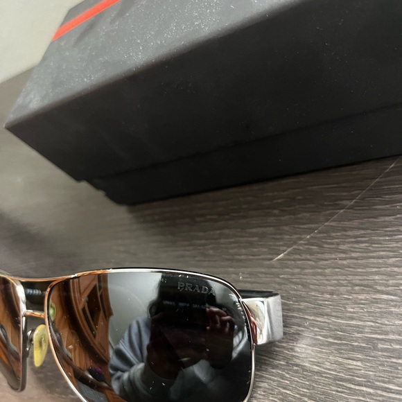 Authentic Vintage Prada unisex aviator sunglasses - Picture 6 of 10